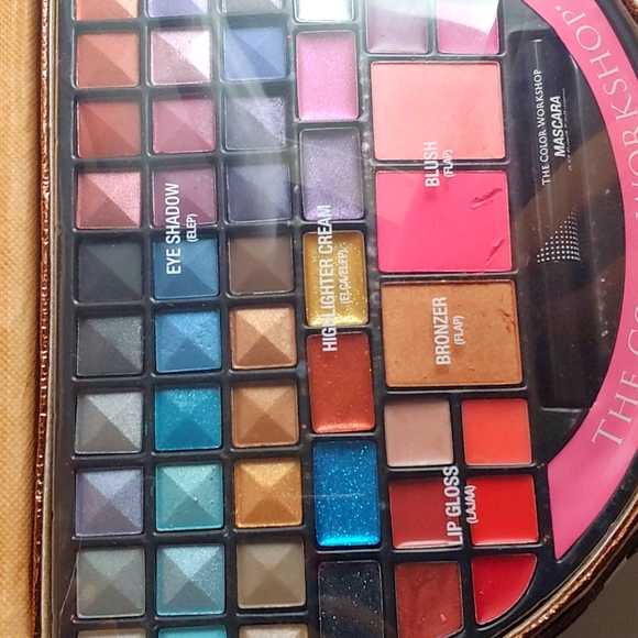 Makeup Case - Picture 10 of 11